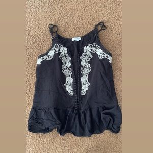 Two nice and cute tops. Both size small. I’m good condition and never used.